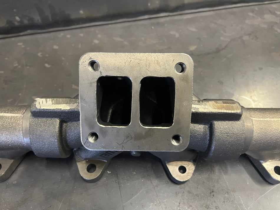 Cummins 3pc T4 Manifold - Auction